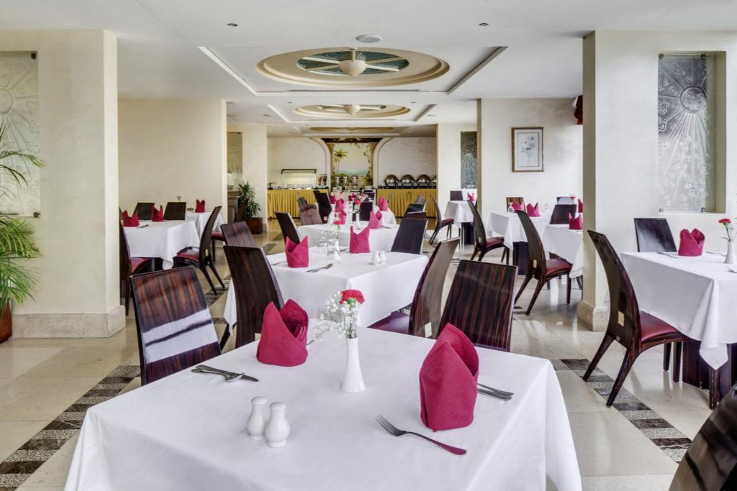 Hotel Oryx 4*